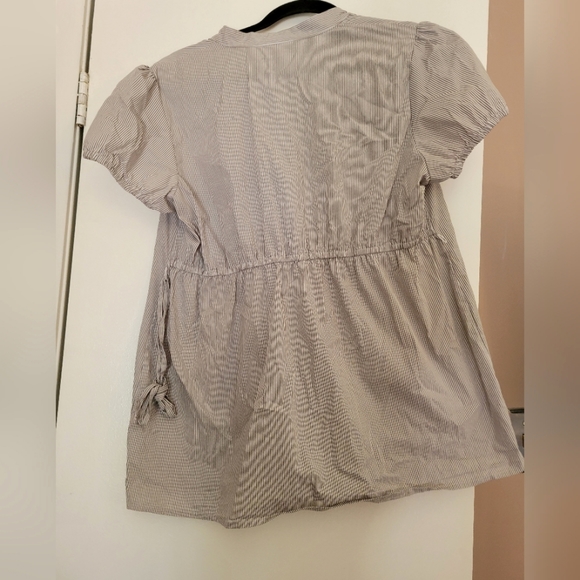 Host pick! Motherhood Maternity button up top w cap sleeves striped size L - Picture 2 of 3
